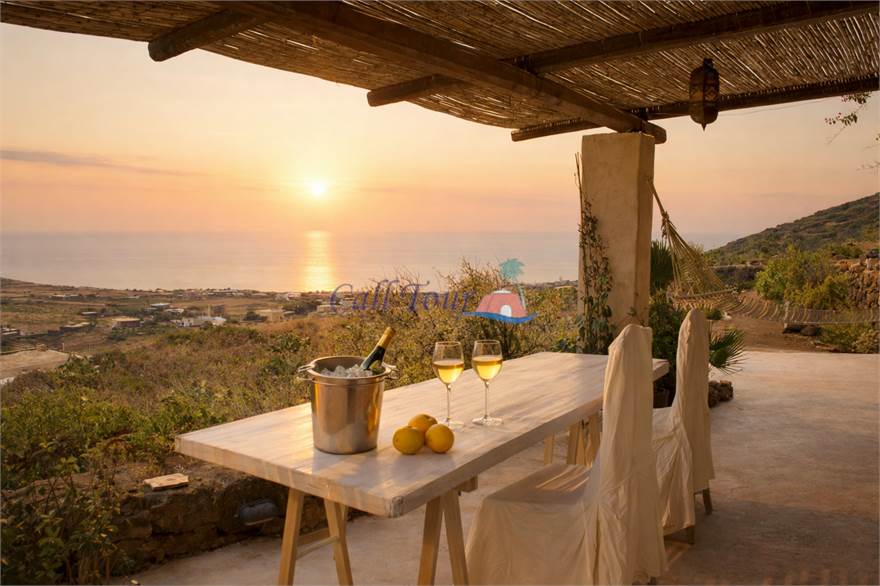 AL TRAMONTO